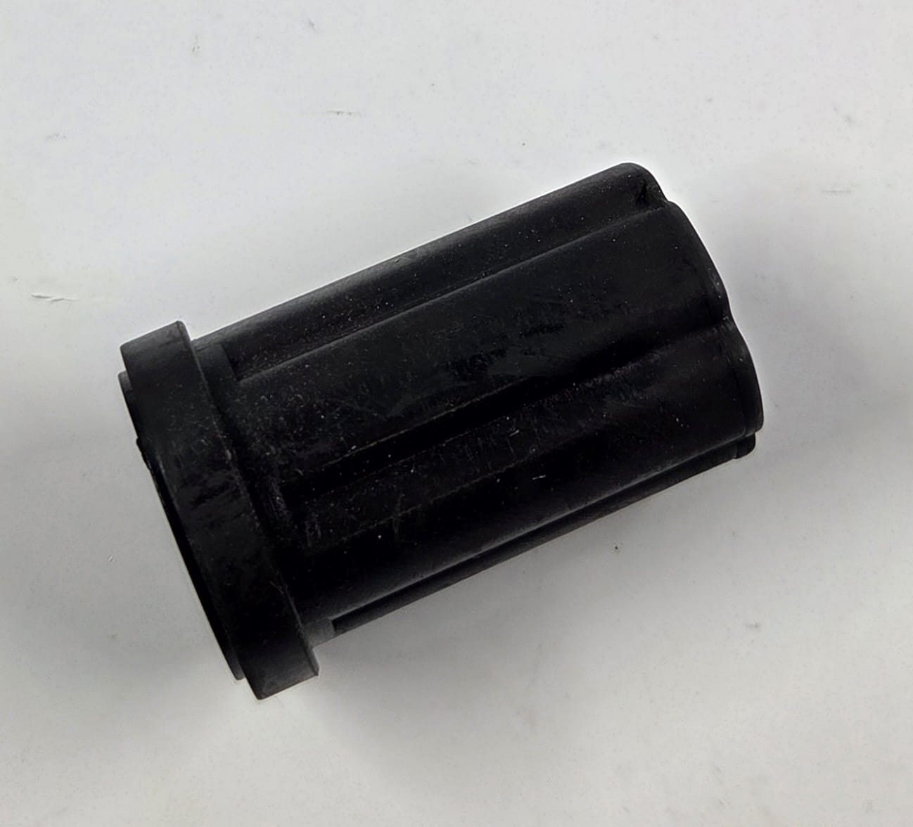 Toyota Hilux 2.5 3.0 D4D 2005 to 2014 Rear Upper Shackle Bush Long 90385-T0001