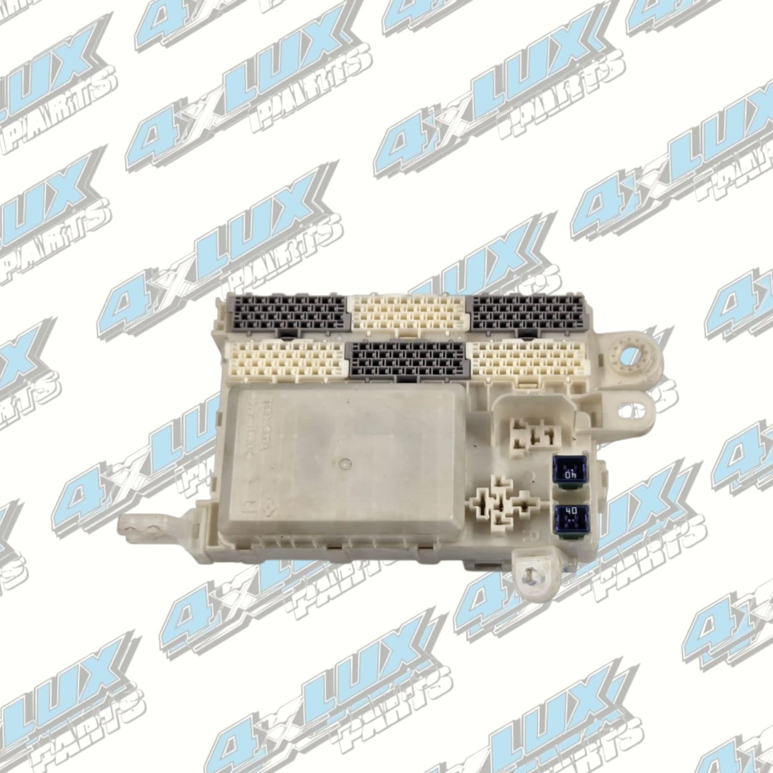 Toyota Hilux or Fortuner 2.5, 3.0 D4D 4.0 V6 2005 to 2014 Interior Fuse box and Central Locking relay