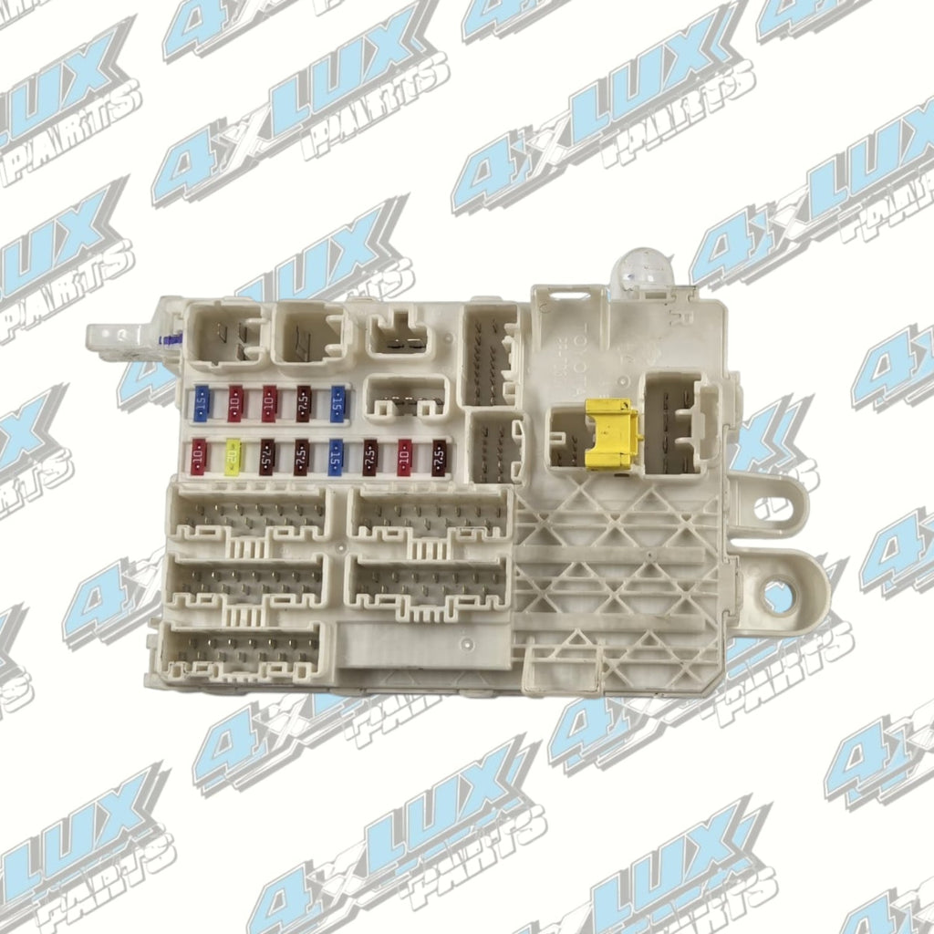 Toyota Hilux or Fortuner 2.5, 3.0 D4D 4.0 V6 2005 to 2014 Interior Fuse box and Central Locking relay