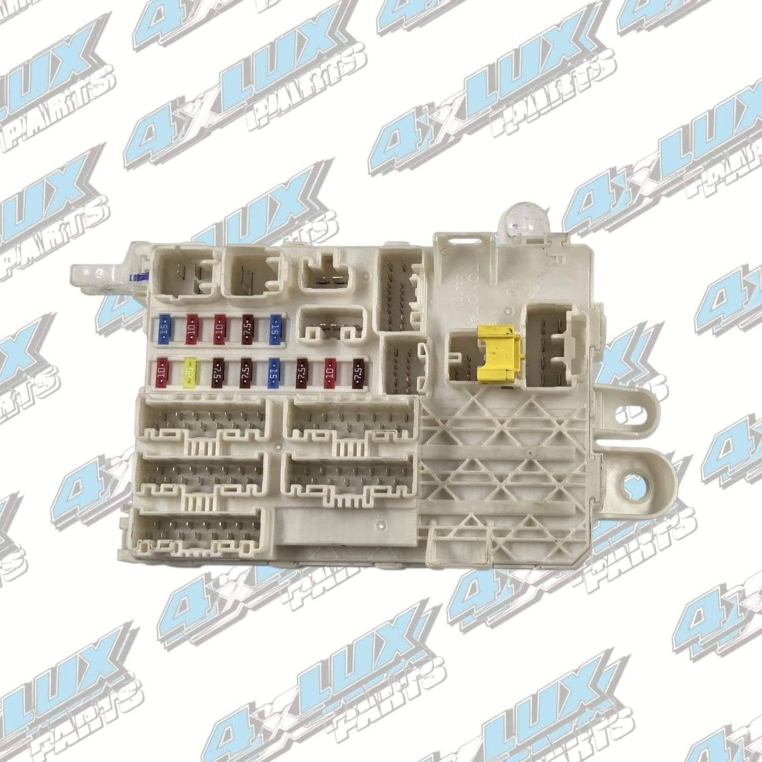 Toyota Hilux or Fortuner 2.5, 3.0 D4D 4.0 V6 2005 to 2014 Interior Fuse box and Central Locking relay